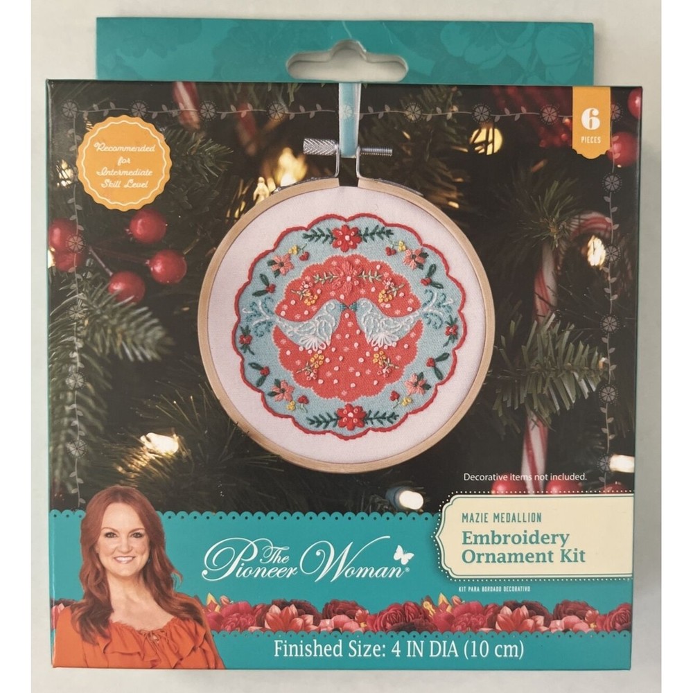 Pioneer Woman Mazie Medallion Embroidery Ornament Kit Christmas Floral Birds NEW